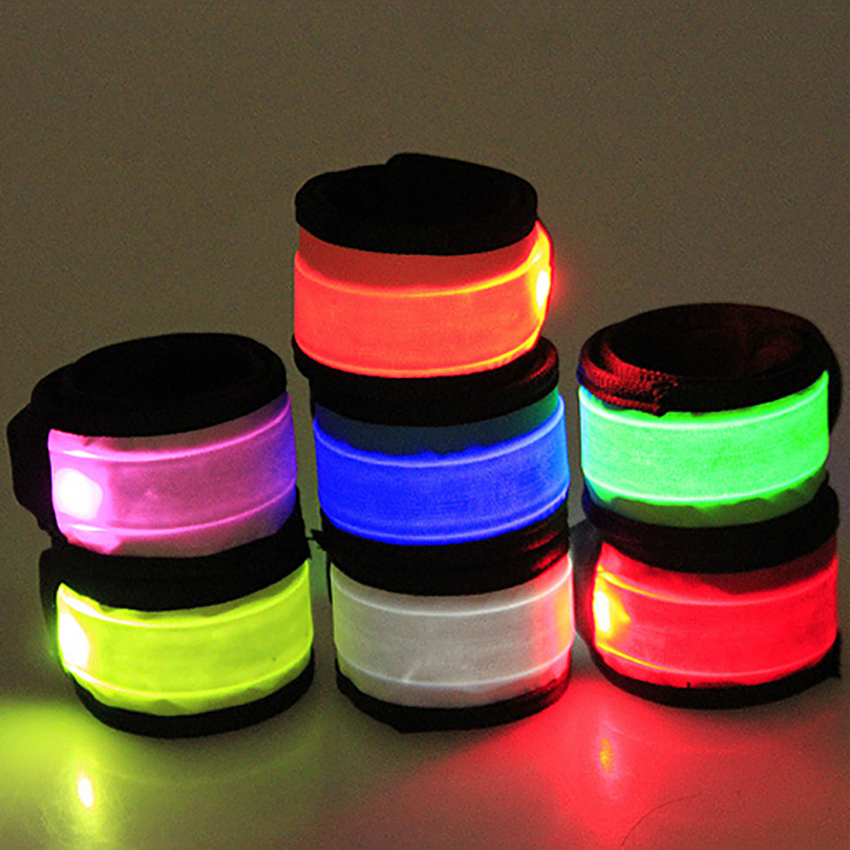 LED Light Up Wristbands for Me - Running Gear Of The Year 评论和价格